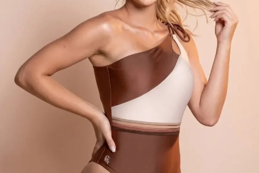 Maiô Feminino Um Ombro Com Bojo Todo Forrado